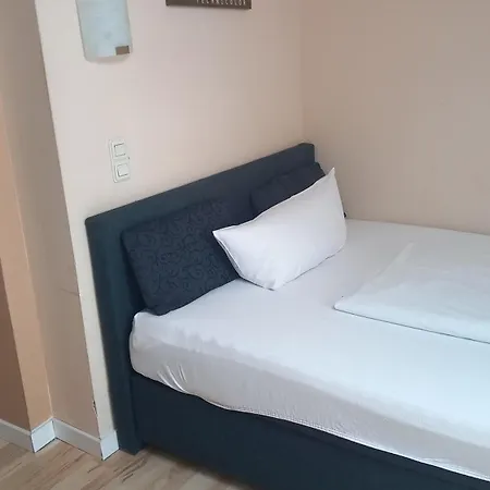 Amy Hotel 2*