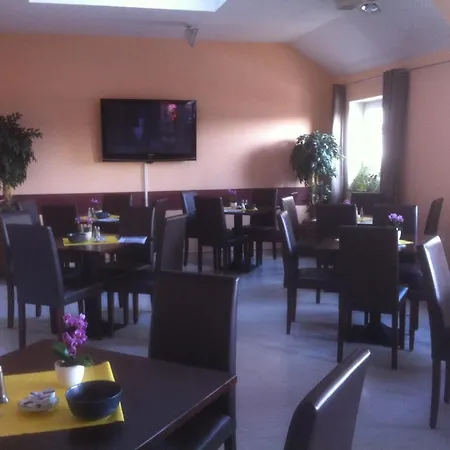 Amy 2* Регенсбург